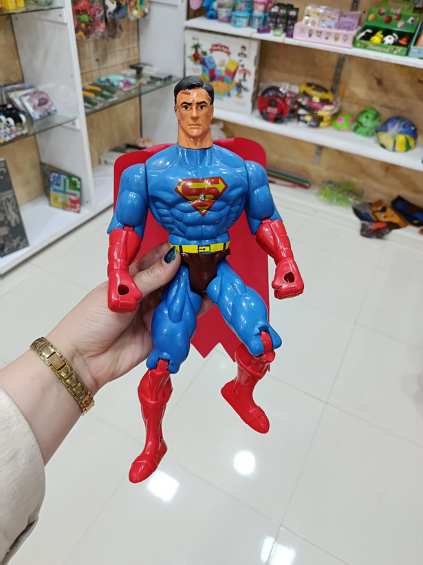 فیگور سوپرمن با کیفیت مفصل دار و انعطاف پذیرو چراغدار